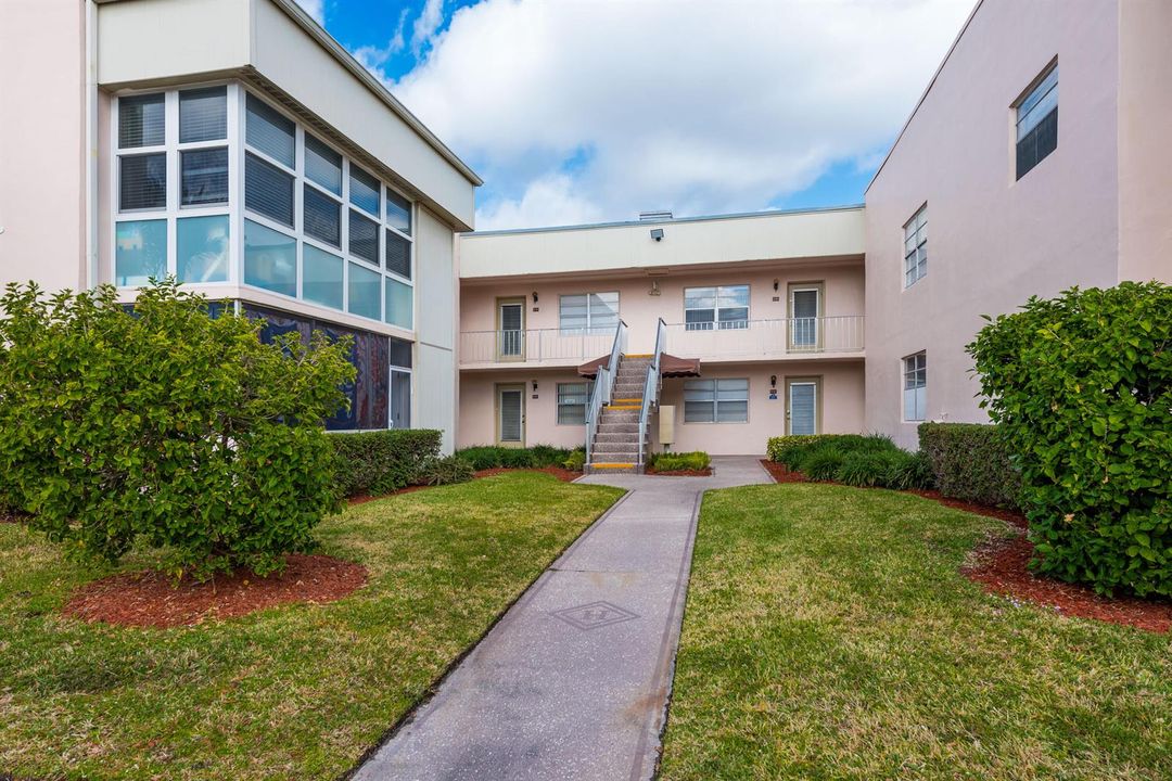 369 Capri H Kings Point -2