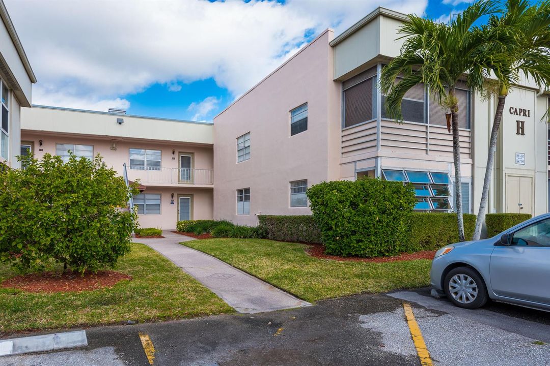 369 Capri H Kings Point -1