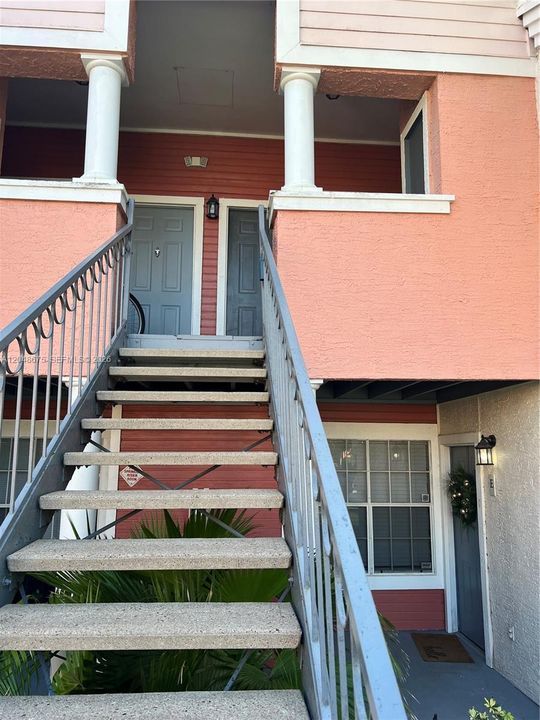 For Rent: $1,850 (1 beds, 1 baths, 560 Square Feet)