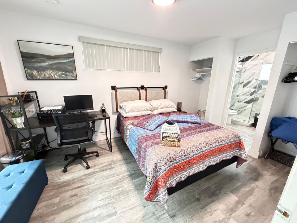 For Rent: $4,000 (3 beds, 2 baths, 768 Square Feet)