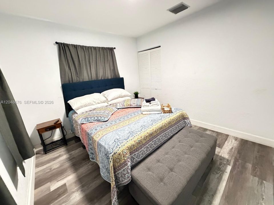For Rent: $4,000 (3 beds, 2 baths, 768 Square Feet)