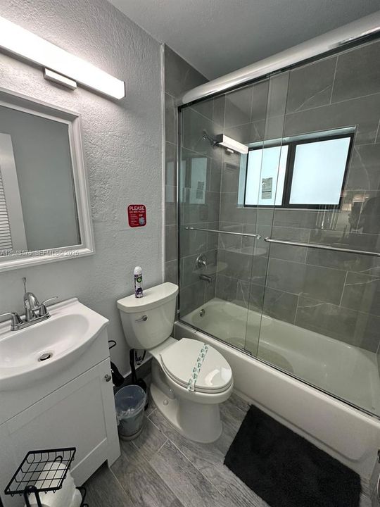 For Rent: $4,000 (3 beds, 2 baths, 768 Square Feet)