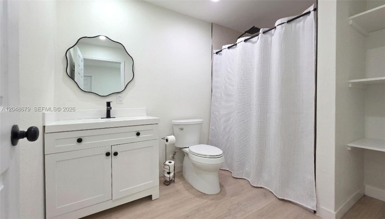 For Sale: $410,000 (2 beds, 2 baths, 1225 Square Feet)