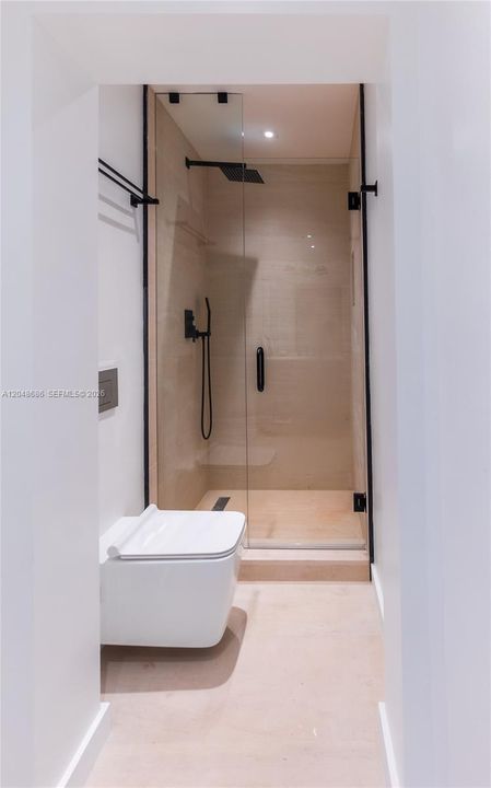 В аренду: $34,000 (5 спален, 4 ванн, 3547 Квадратных фут)