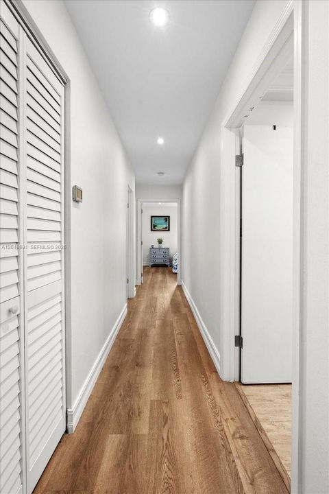 En Venta: $889,900 (3 camas, 2 baños, 1872 Pies cuadrados)