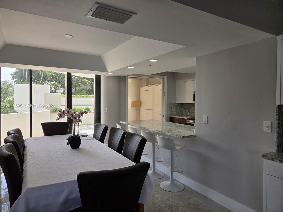 For Sale: $990,000 (3 beds, 3 baths, 1910 Square Feet)