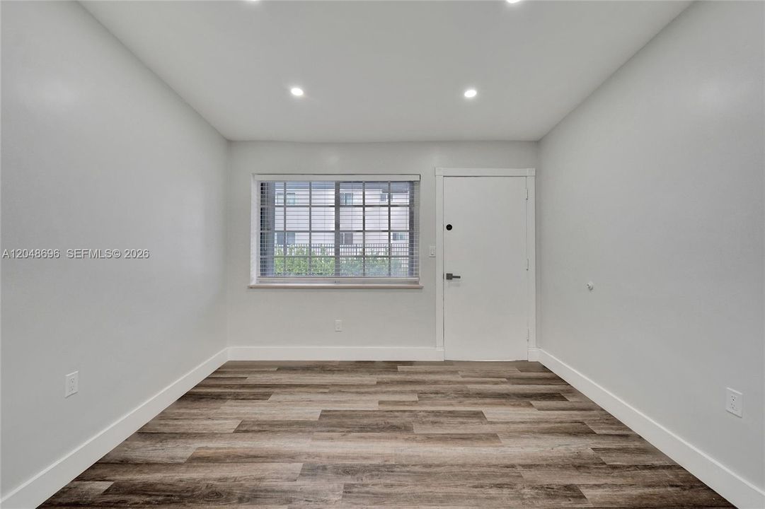 For Rent: $1,700 (1 beds, 1 baths, 600 Square Feet)