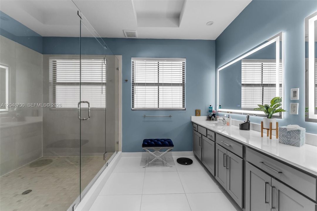 For Sale: $1,385,000 (4 beds, 4 baths, 3073 Square Feet)