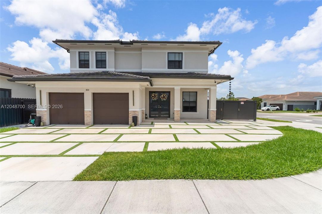 For Sale: $1,385,000 (4 beds, 4 baths, 3073 Square Feet)