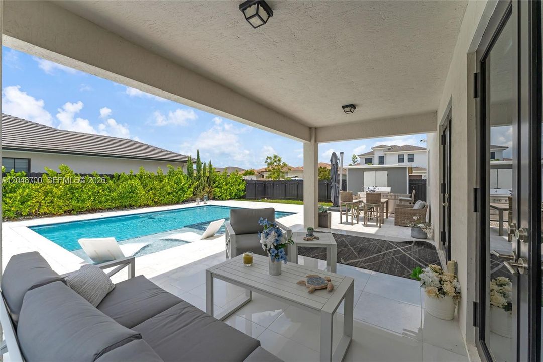 For Sale: $1,385,000 (4 beds, 4 baths, 3073 Square Feet)