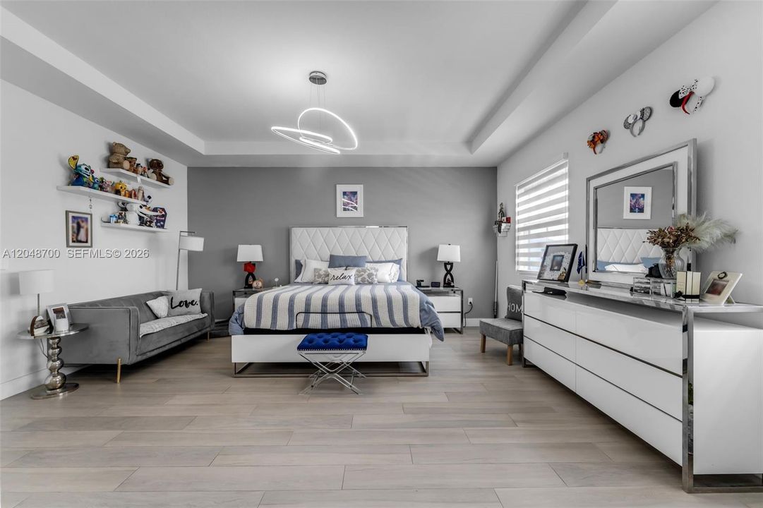 For Sale: $1,385,000 (4 beds, 4 baths, 3073 Square Feet)