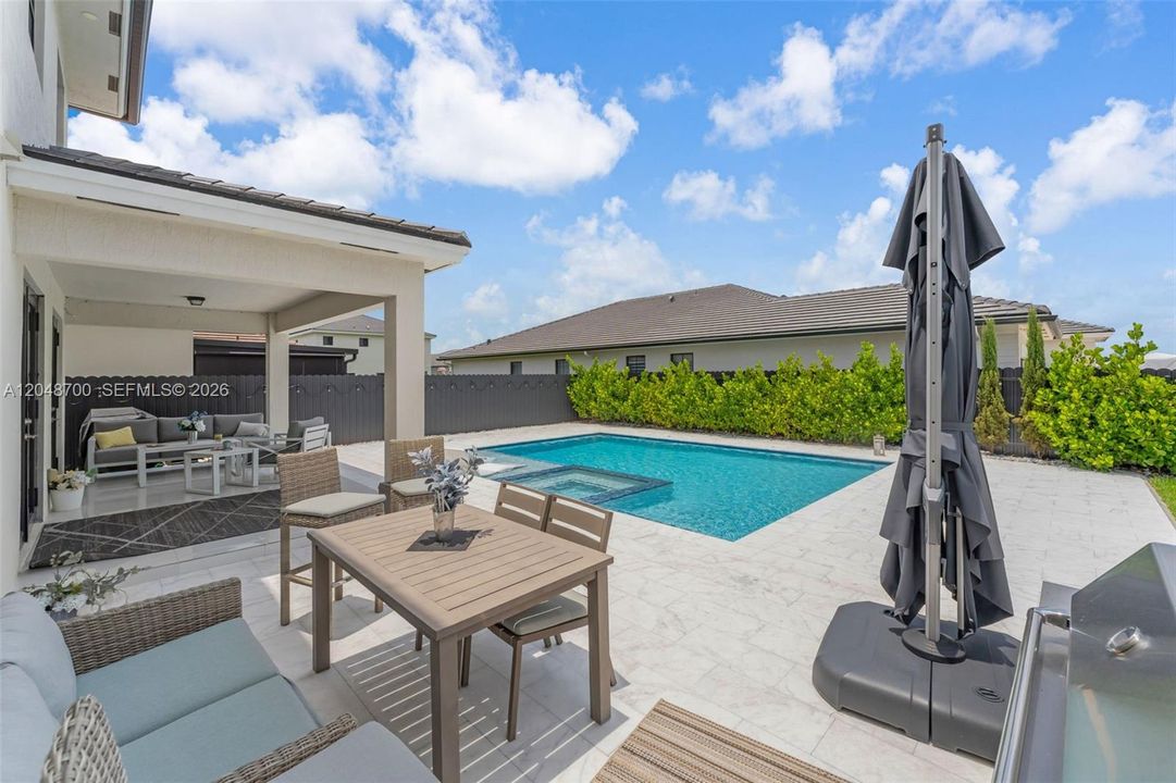For Sale: $1,385,000 (4 beds, 4 baths, 3073 Square Feet)