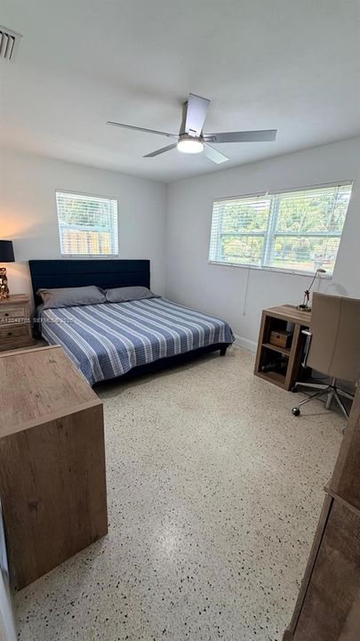 For Rent: $3,600 (3 beds, 2 baths, 1292 Square Feet)