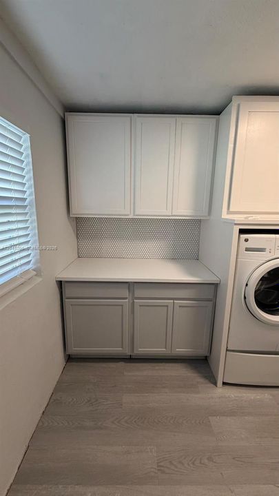 For Rent: $3,600 (3 beds, 2 baths, 1292 Square Feet)