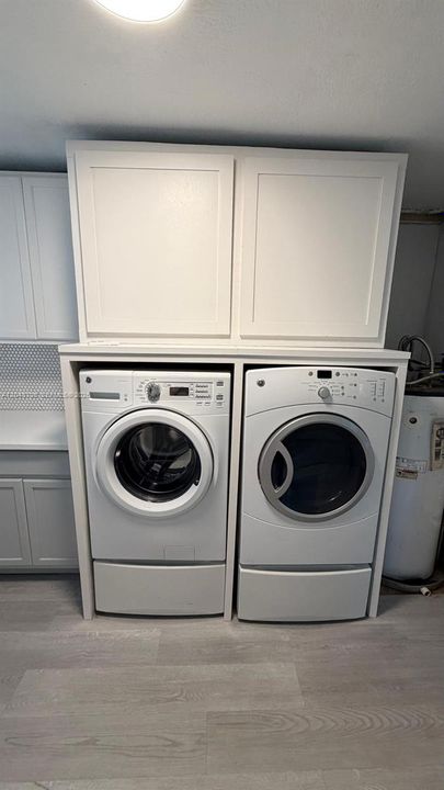 For Rent: $3,600 (3 beds, 2 baths, 1292 Square Feet)