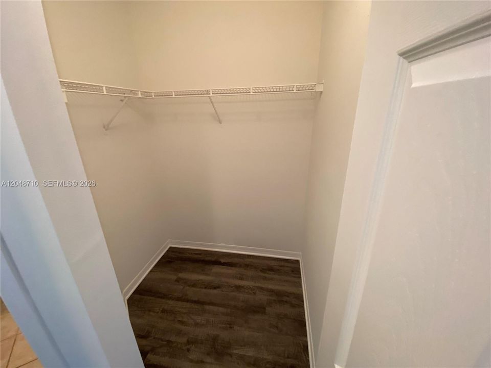 En Renta: $1,950 (2 camas, 2 baños, 1026 Pies cuadrados)