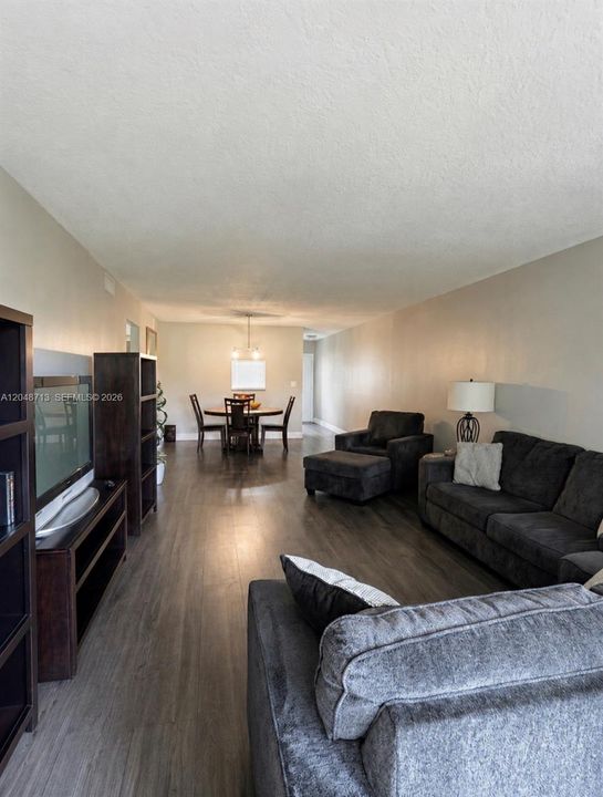 For Sale: $175,000 (2 beds, 2 baths, 1115 Square Feet)