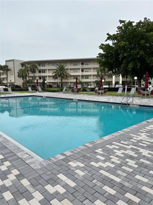 For Sale: $175,000 (2 beds, 2 baths, 1115 Square Feet)