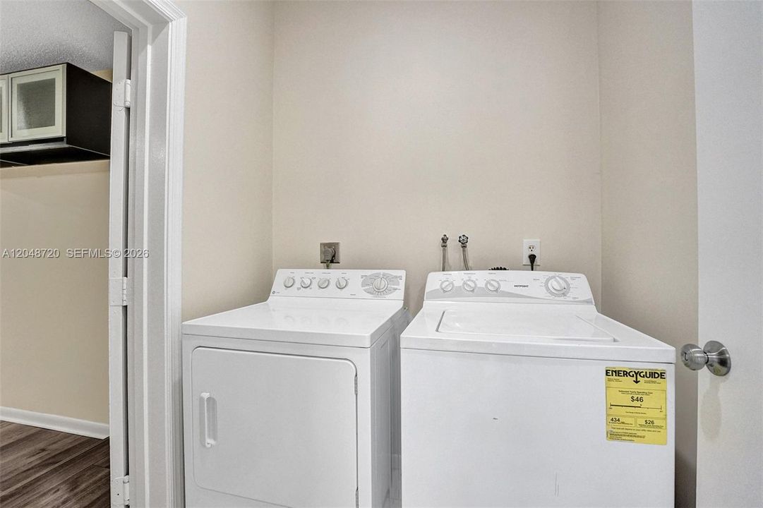En Renta: $3,600 (4 camas, 2 baños, 1908 Pies cuadrados)