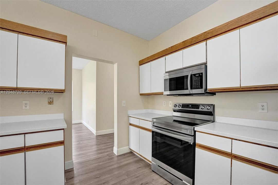 En Renta: $3,600 (4 camas, 2 baños, 1908 Pies cuadrados)