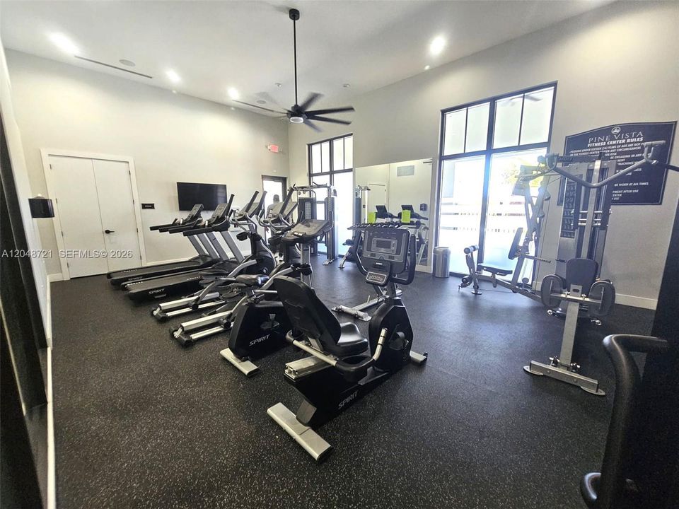 For Rent: $3,100 (3 beds, 2 baths, 1695 Square Feet)