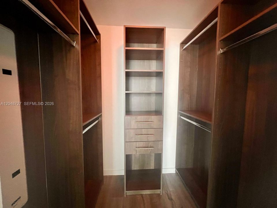 For Rent: $4,200 (2 beds, 2 baths, 1167 Square Feet)