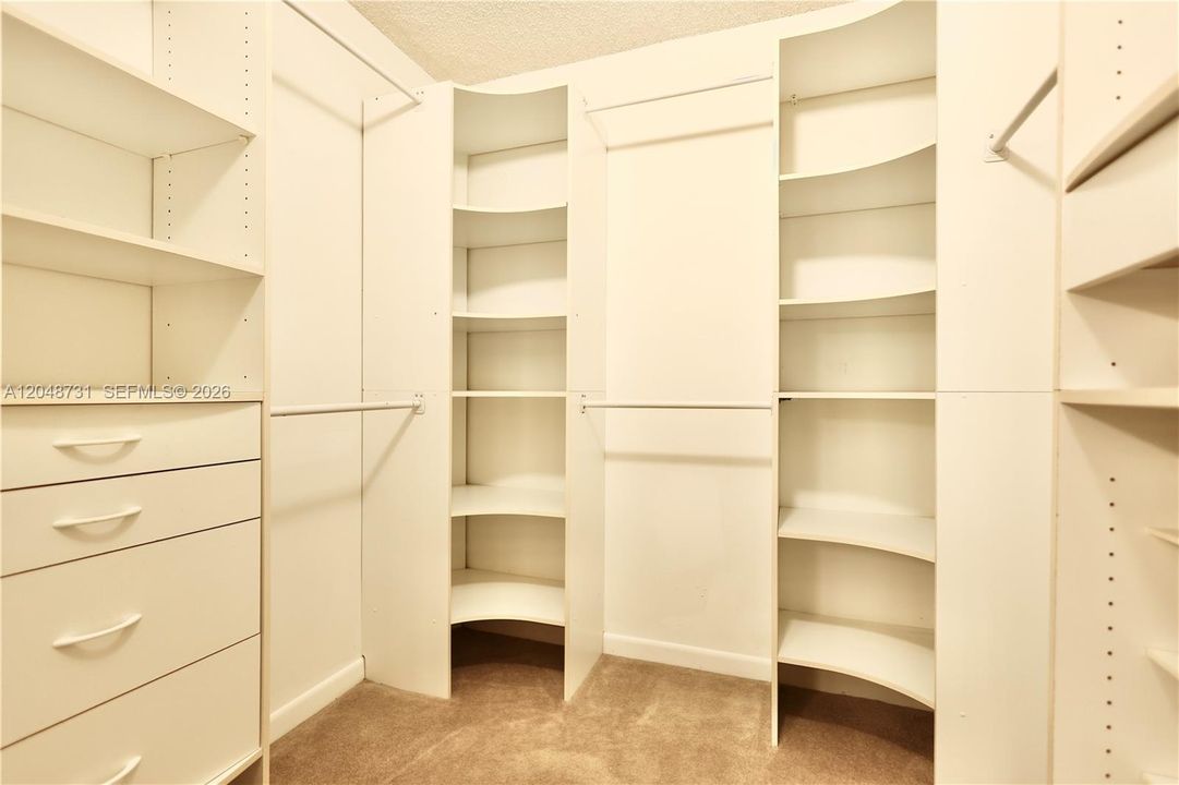 For Rent: $1,800 (2 beds, 2 baths, 1163 Square Feet)