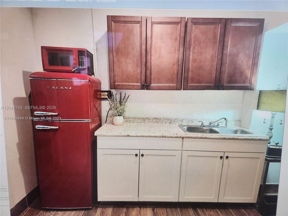 For Rent: $1,199 (1 beds, 1 baths, 1578 Square Feet)