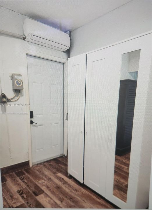 For Rent: $1,199 (1 beds, 1 baths, 1578 Square Feet)