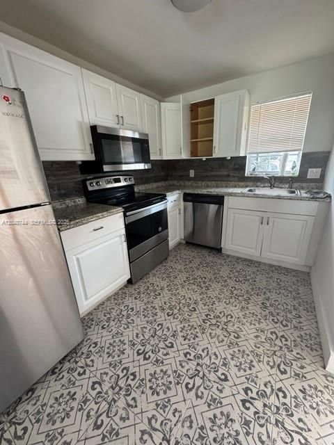 For Rent: $2,600 (2 beds, 1 baths, 1330 Square Feet)