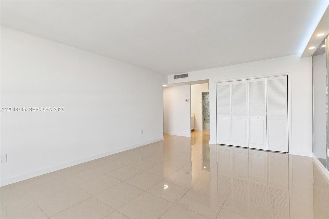 For Rent: $7,000 (3 beds, 2 baths, 1688 Square Feet)