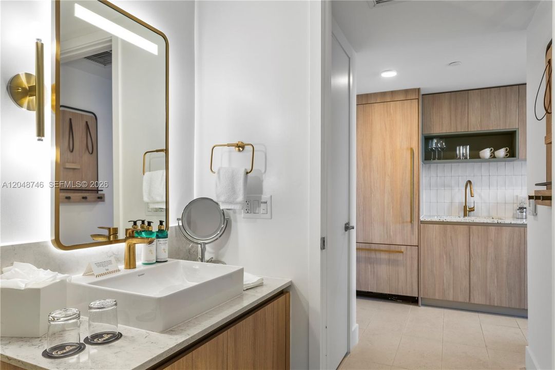 For Rent: $3,300 (1 beds, 1 baths, 505 Square Feet)