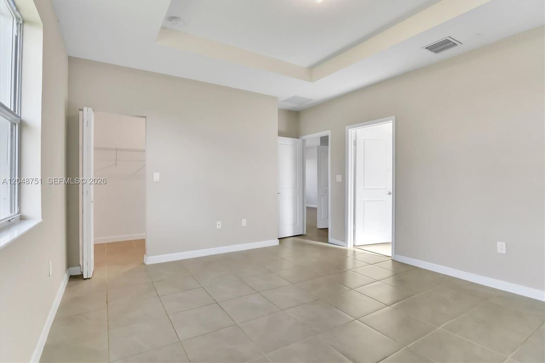 For Sale: $610,000 (4 beds, 3 baths, 1895 Square Feet)