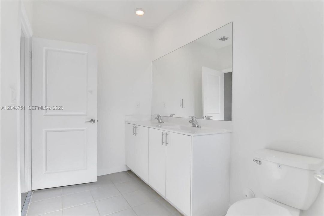 For Sale: $610,000 (4 beds, 3 baths, 1895 Square Feet)
