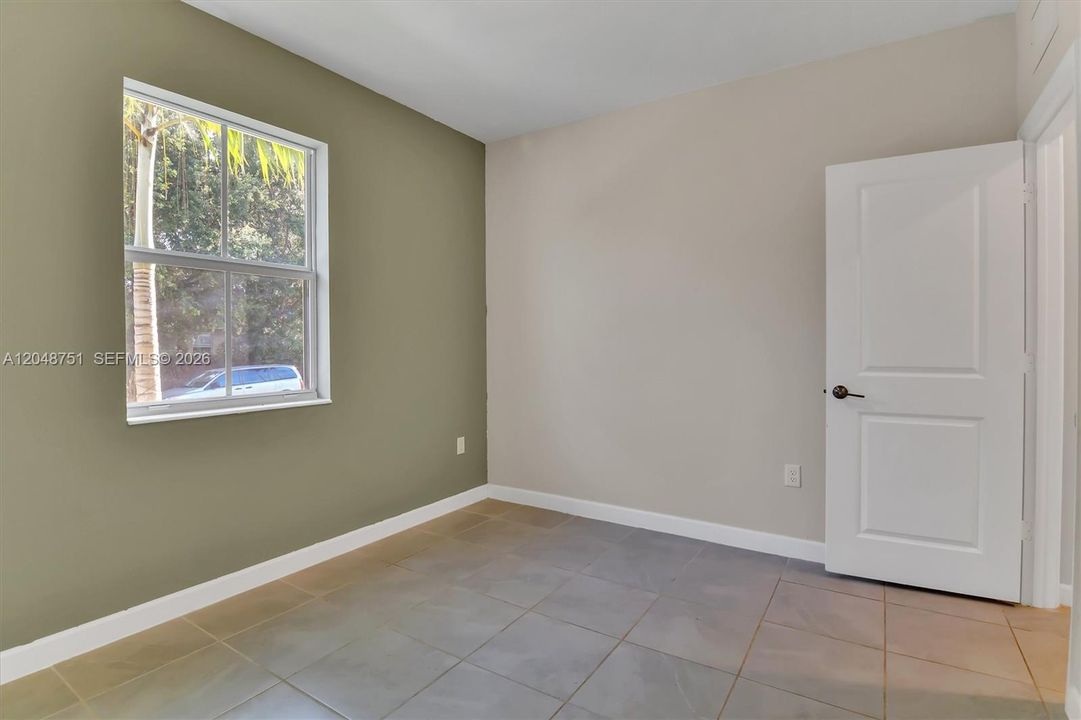 For Sale: $610,000 (4 beds, 3 baths, 1895 Square Feet)