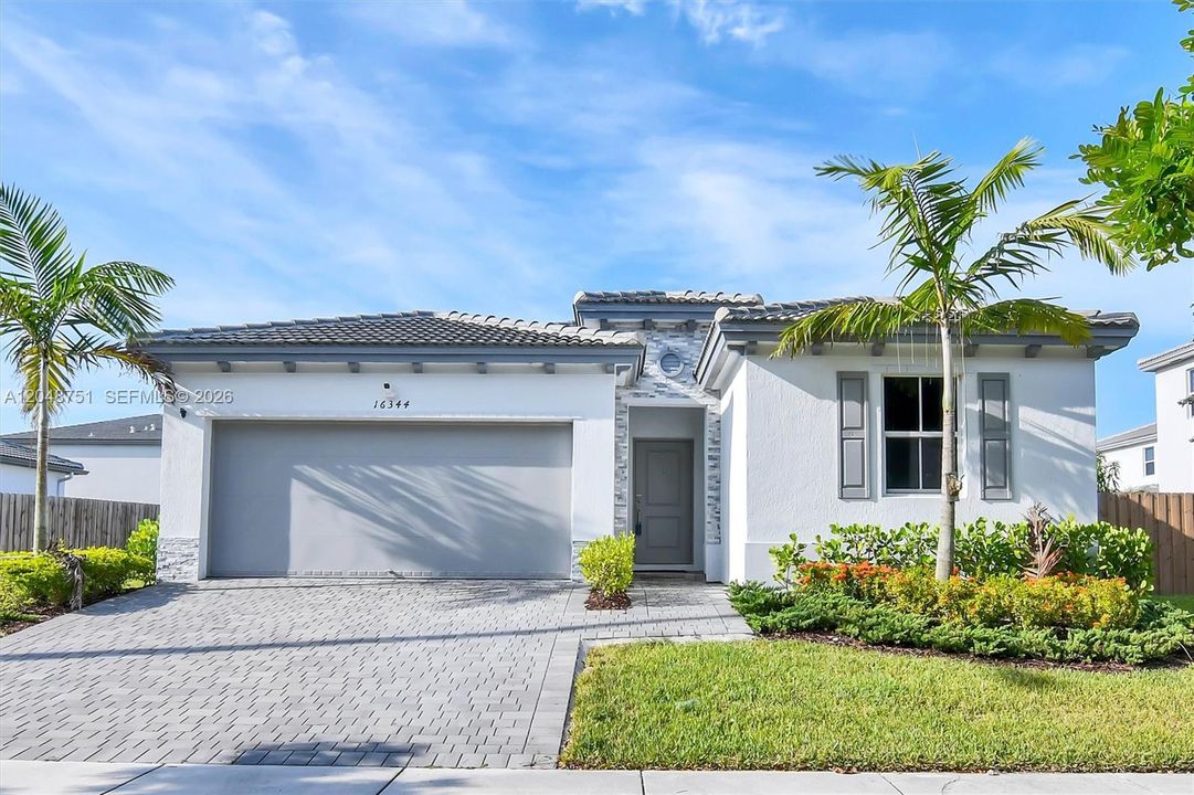 For Sale: $610,000 (4 beds, 3 baths, 1895 Square Feet)