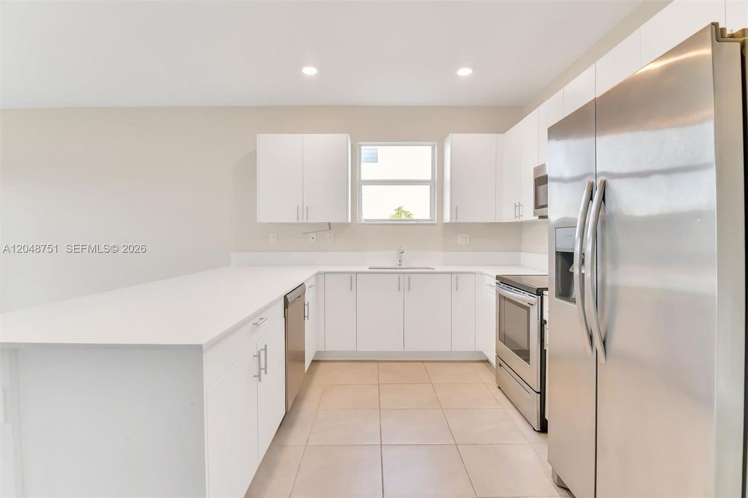 For Sale: $610,000 (4 beds, 3 baths, 1895 Square Feet)