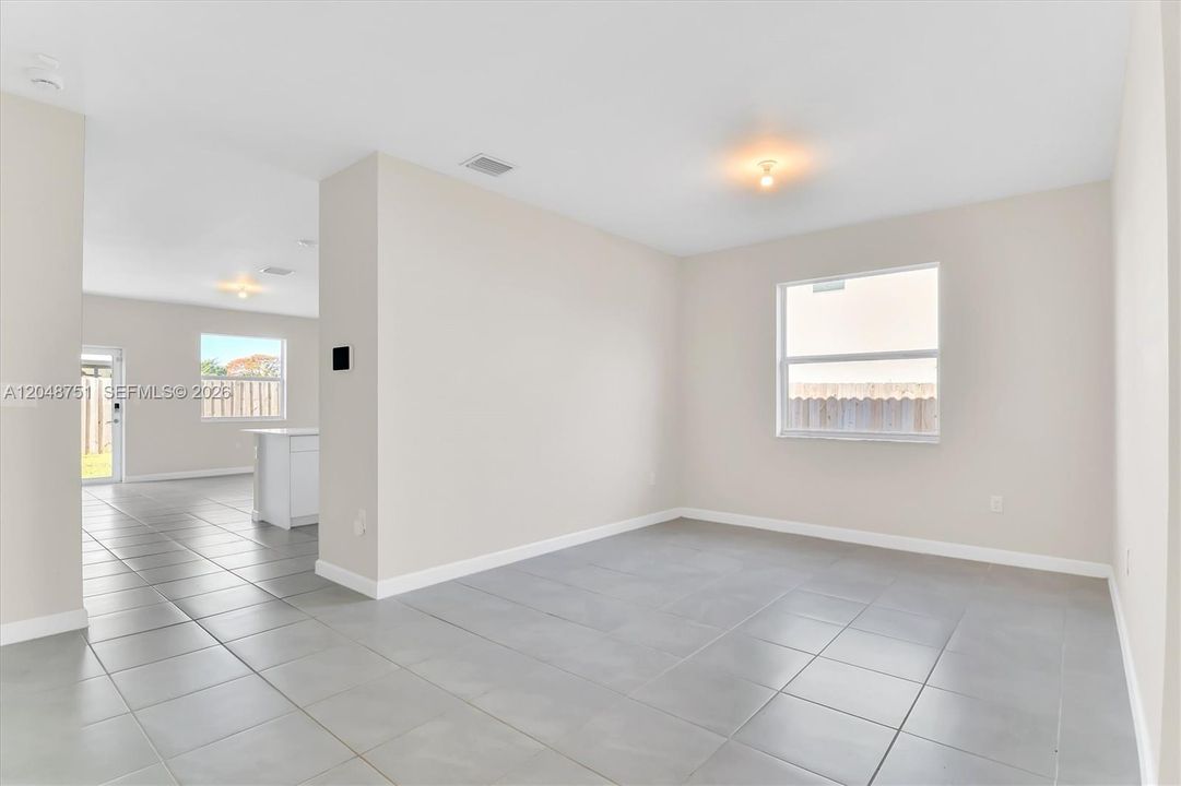 For Sale: $610,000 (4 beds, 3 baths, 1895 Square Feet)