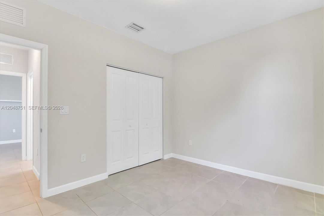 For Sale: $610,000 (4 beds, 3 baths, 1895 Square Feet)