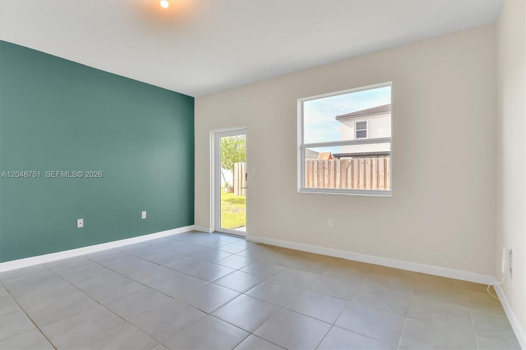 For Sale: $610,000 (4 beds, 3 baths, 1895 Square Feet)