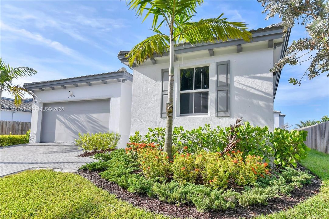 For Sale: $610,000 (4 beds, 3 baths, 1895 Square Feet)