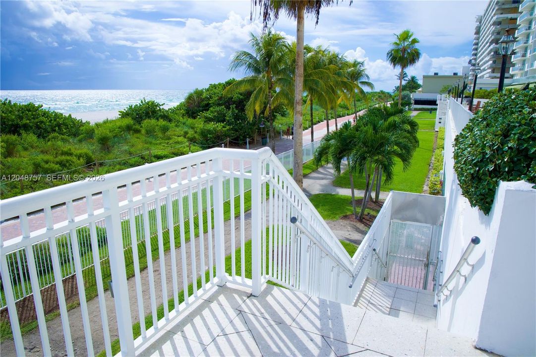 For Rent: $4,800 (2 beds, 2 baths, 1280 Square Feet)