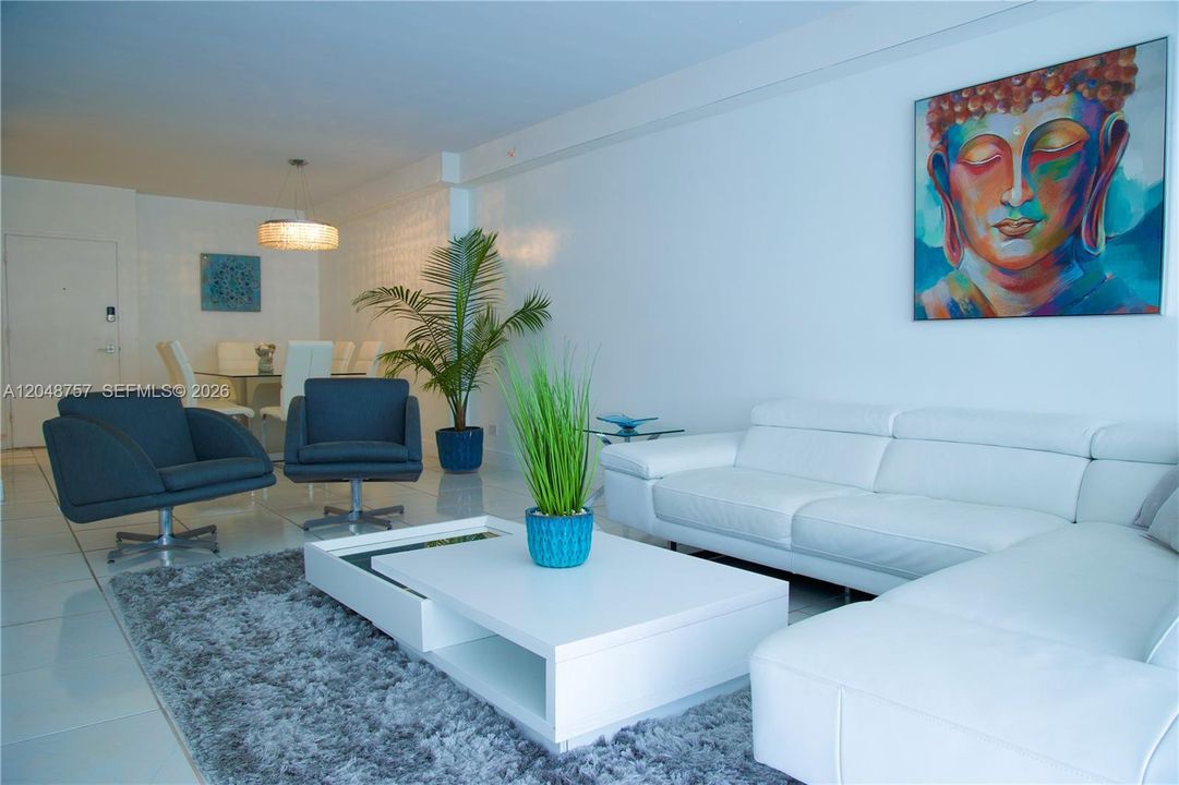 For Rent: $4,800 (2 beds, 2 baths, 1280 Square Feet)