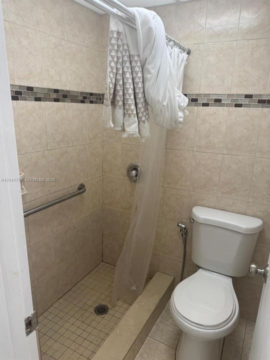 В аренду: $2,150 (2 спален, 2 ванн, 812 Квадратных фут)