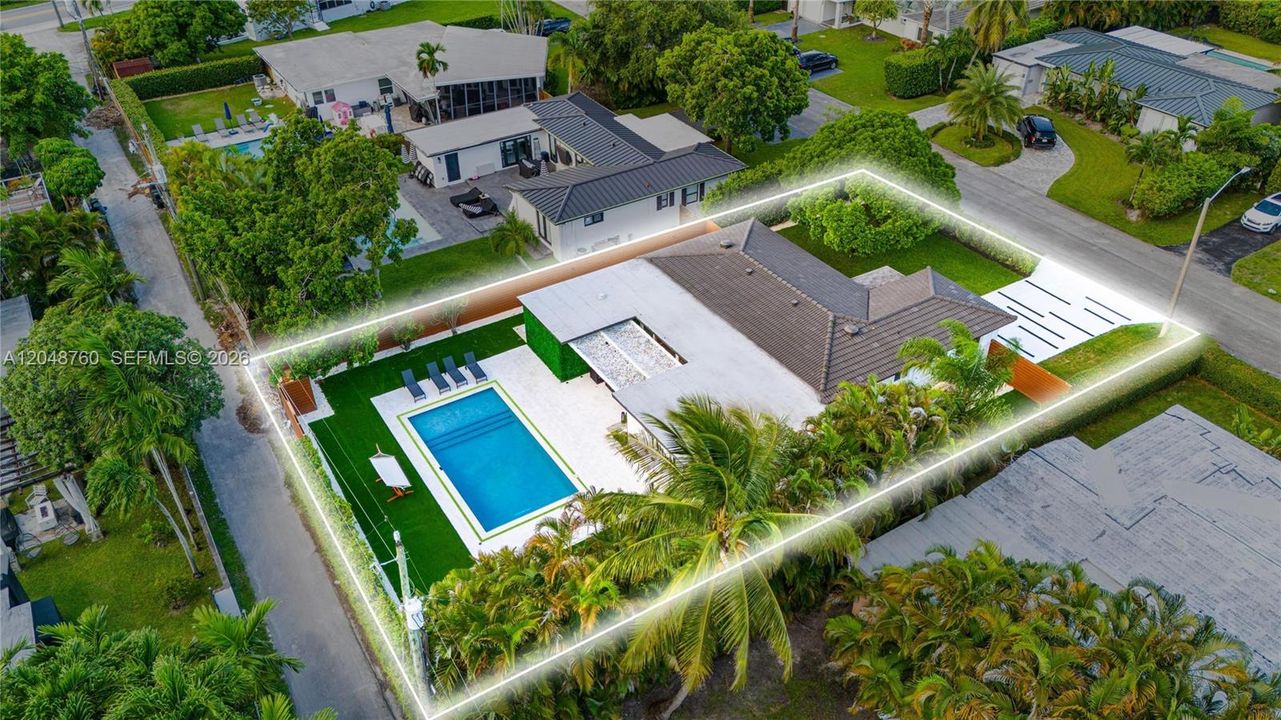 На продажу: $1,849,000 (3 спален, 3 ванн, 2400 Квадратных фут)