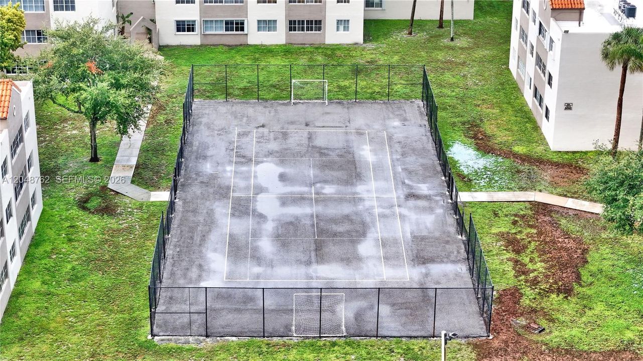 Vendido Recientemente: $220,000 (1 camas, 1 baños, 749 Pies cuadrados)