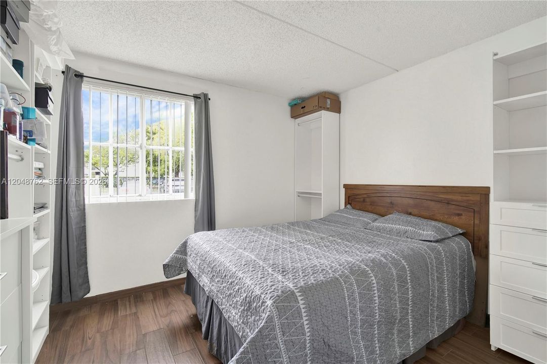 Vendido Recientemente: $220,000 (1 camas, 1 baños, 749 Pies cuadrados)