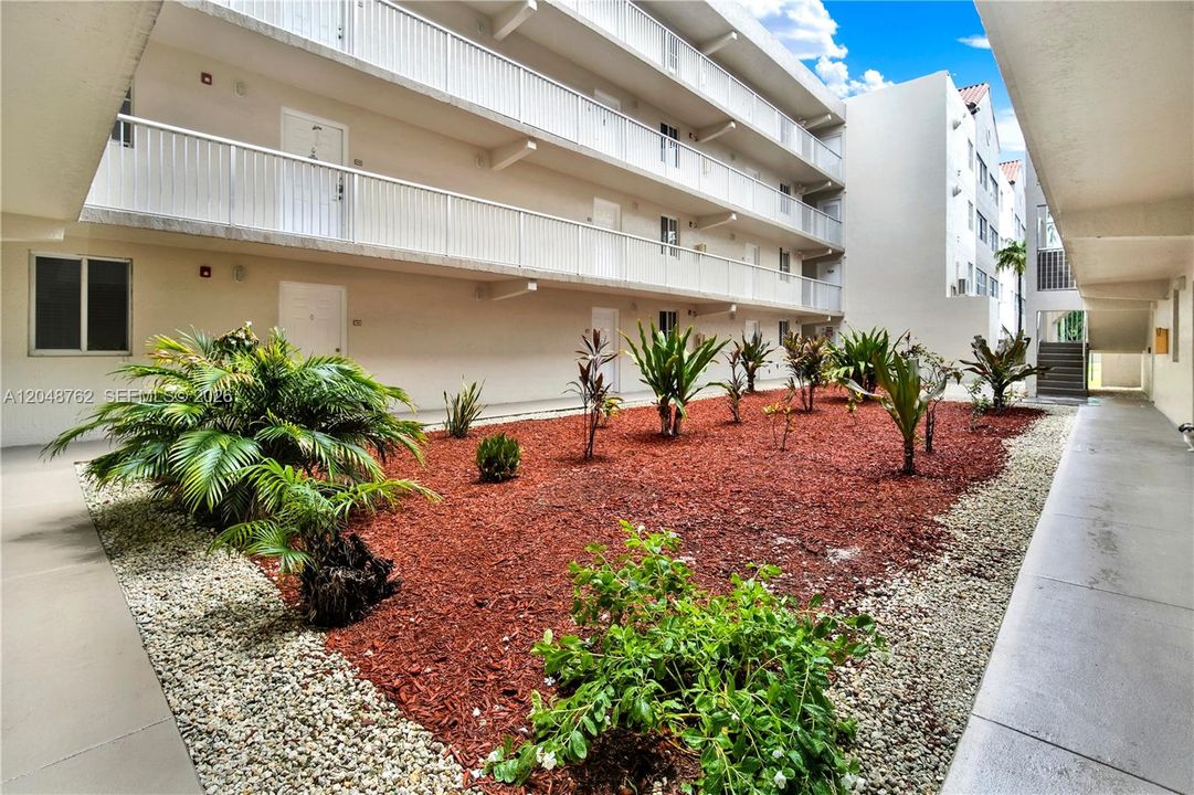 Vendido Recientemente: $220,000 (1 camas, 1 baños, 749 Pies cuadrados)