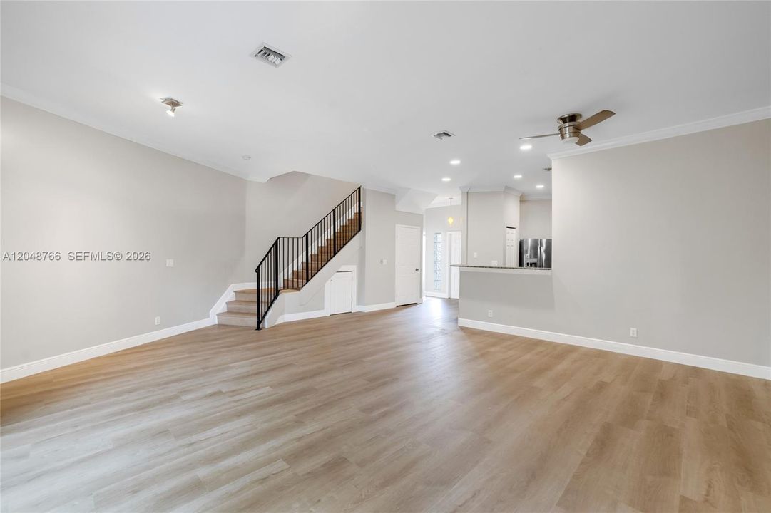 For Rent: $3,500 (3 beds, 2 baths, 1811 Square Feet)