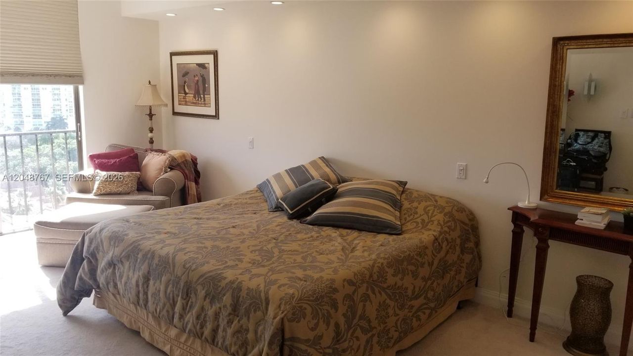For Rent: $4,200 (2 beds, 2 baths, 1522 Square Feet)